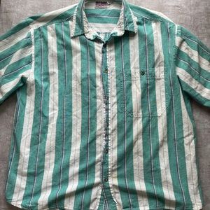 VINTAGE BRITTANIA BUTTON UP LARGE